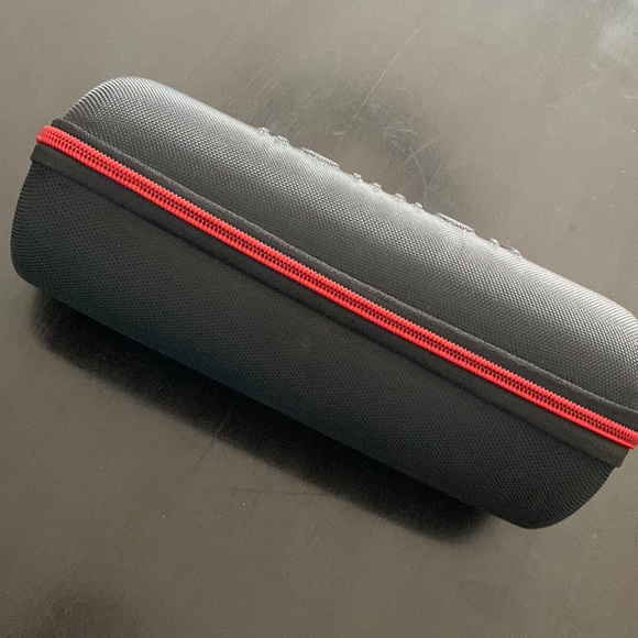 BONAOK Wireless Bluetooth Karaoke Microphone with case- New - Picture 7 of 8